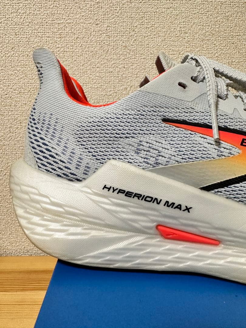 ハイペリオンマックス2 BROOKS Hyperion Max 2 27.5cm