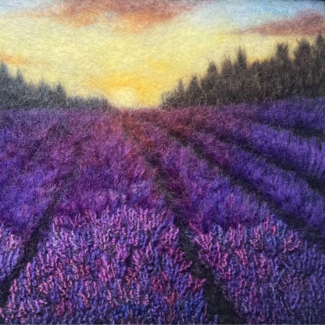 R*U様 羊毛フェルト　羊毛絵画『ラベンダー畑の朝』ハンドメイド　ウール刺繍