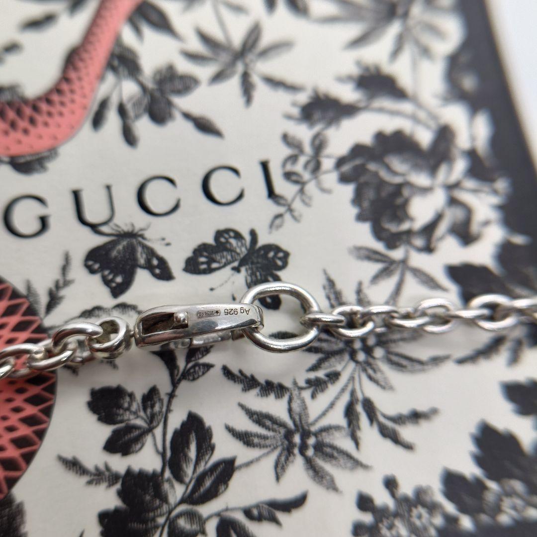 こうちゃん様　美品✨️保存箱袋付き　GUCCI ロゴ チャーム ネックレス 92