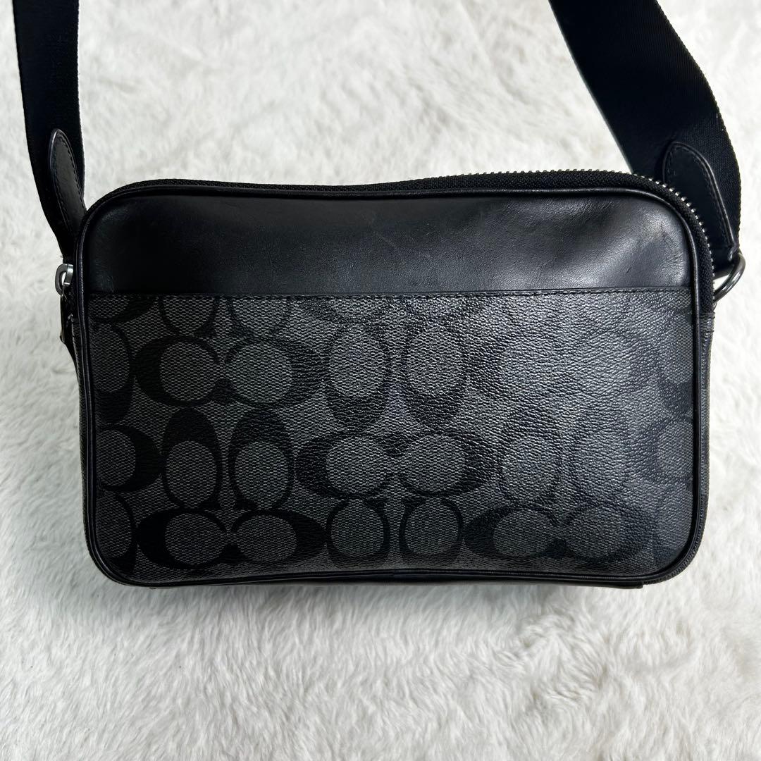 COACH ダブルファスナー　ショルダーバッグ レザー 斜め掛け シグネチャー