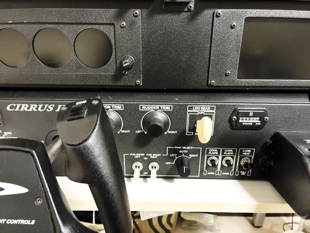 Cessna117出品 2個口PFC-1000 + Cirrus II