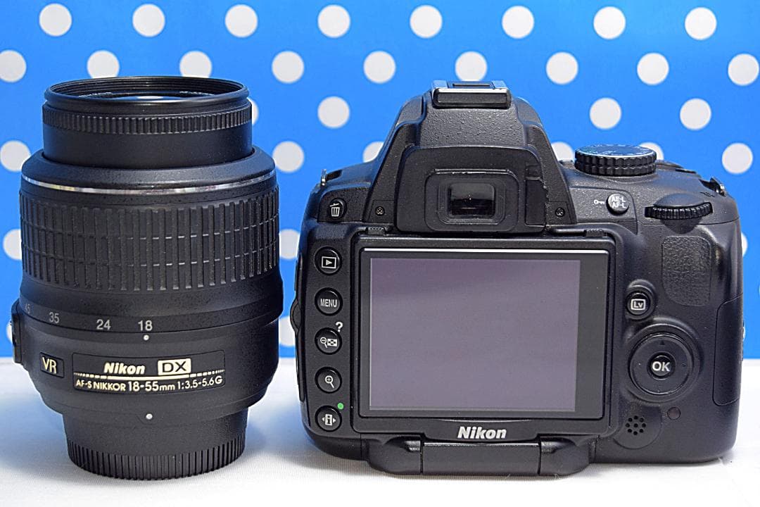 ✨美品・軽量✨初心者オススメ✨Nikon ニコン D5000 一眼レフカメラ✨