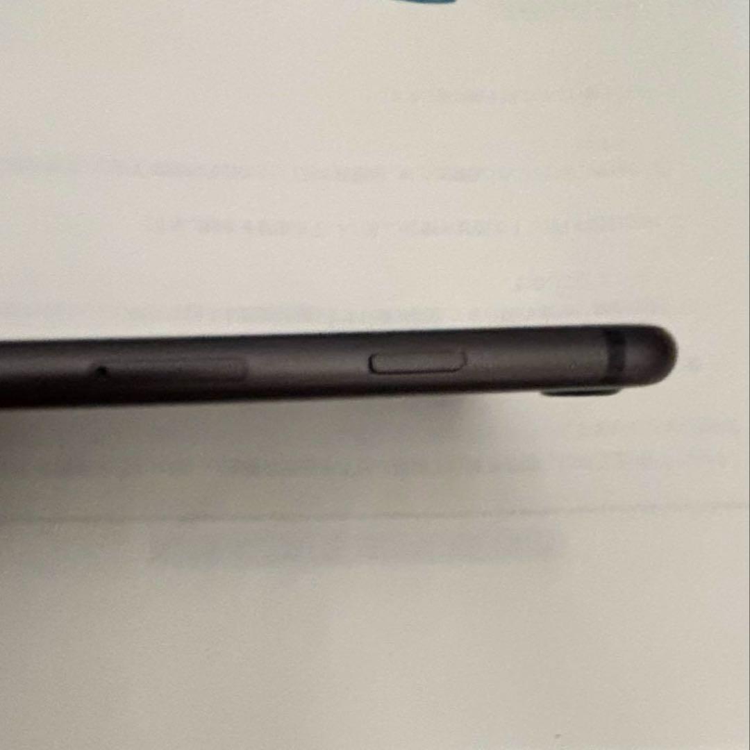 iPhone8 本体 スペースグレー