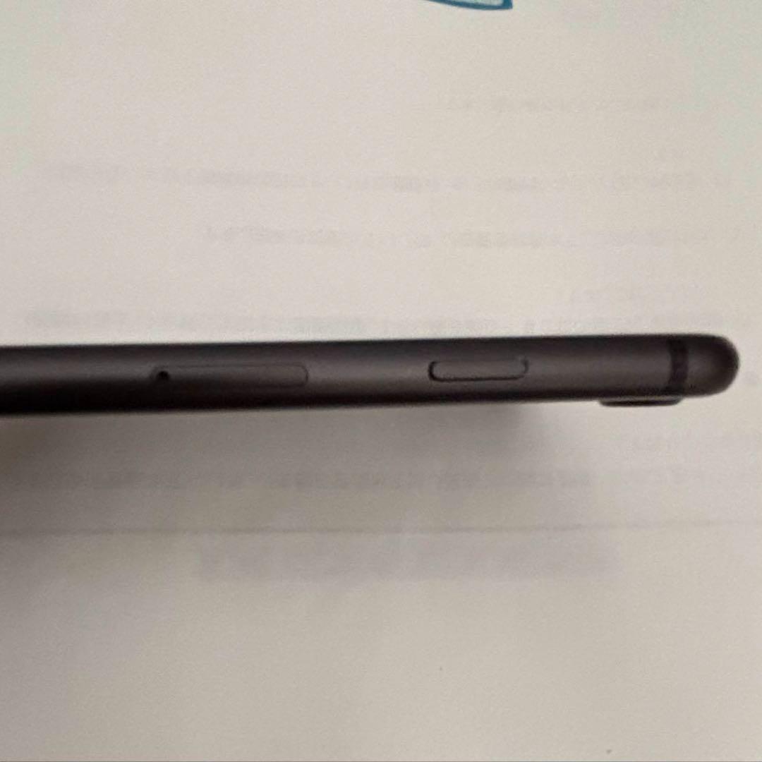 iPhone8 本体 スペースグレー