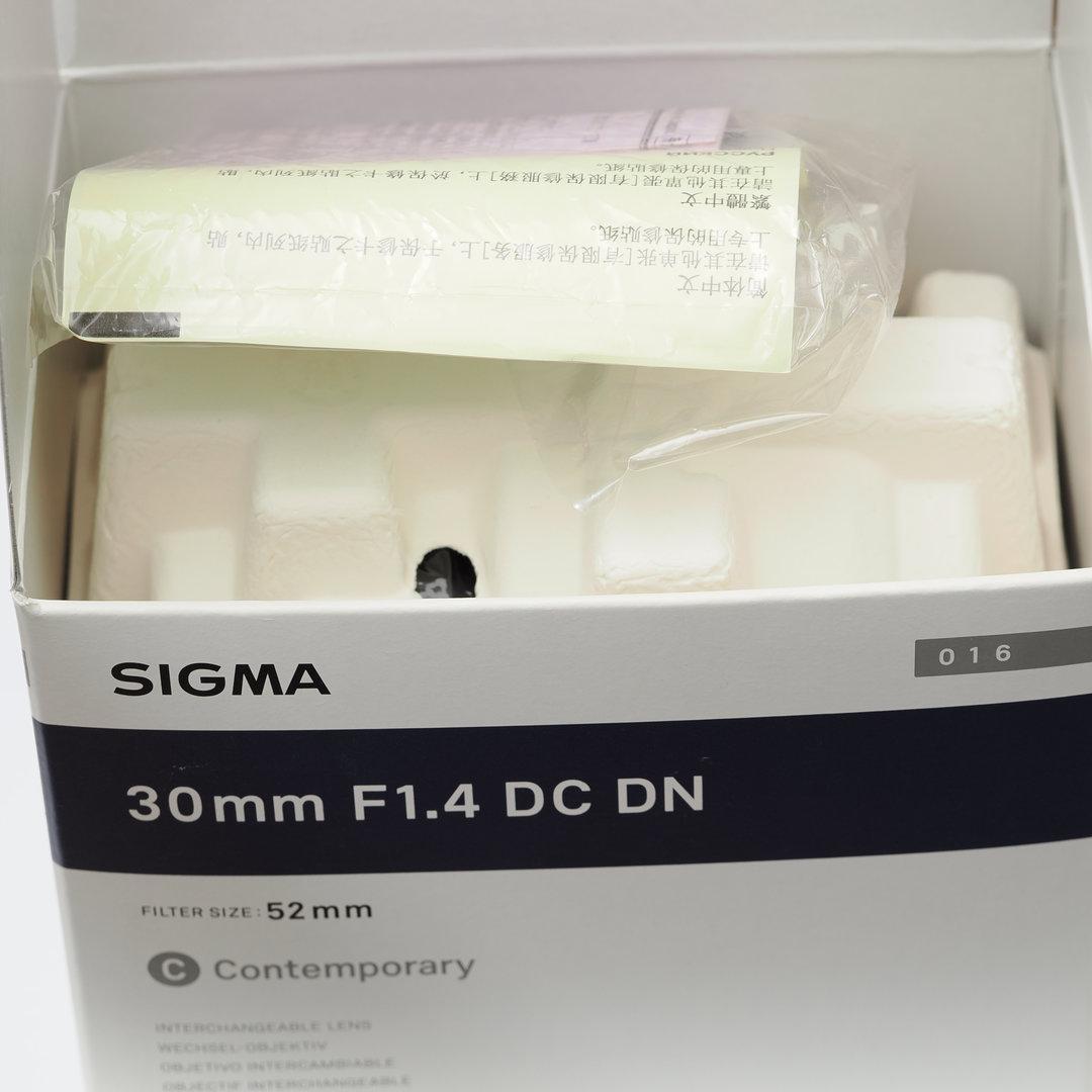 【中古美品】SIGMA 30mm F1.4 DC DN マイクロフォーサーズ