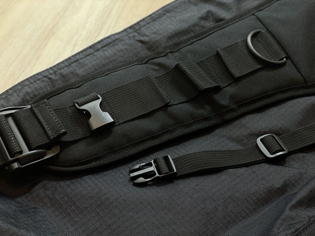 バッグ TIGHTBOOTH x SauRas Being MESSENGER BAG