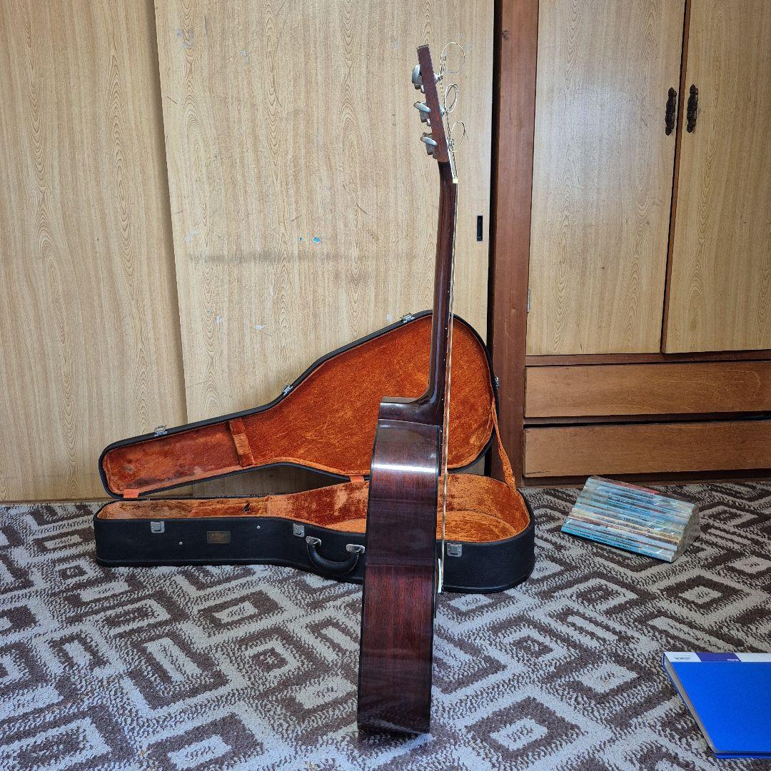 YAMAHA FG-200 アコースティックギター ハードケース付き