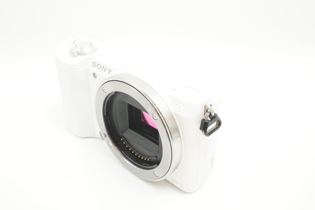 Sony α5100 ホワイト ミラーレスカメラ 16-50mm レンズキット