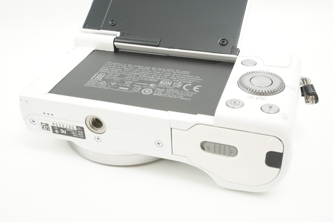 Sony α5100 ホワイト ミラーレスカメラ 16-50mm レンズキット