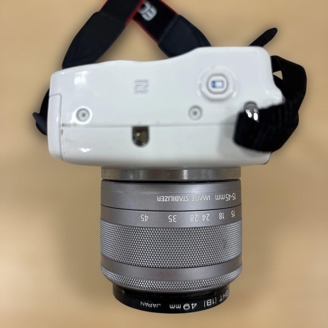 Canon EOS M10 ホワイト EF-M 15-45mm