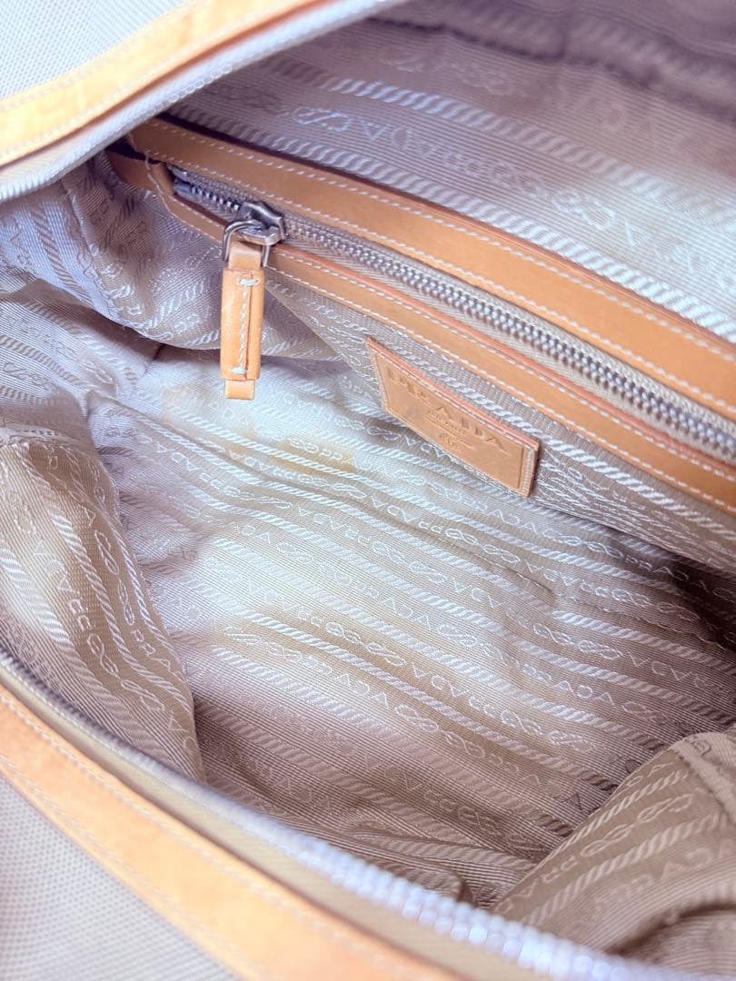 プラダ ジャガード レザー　ボストンバックハンドバッグ　鍵付 ロゴ刺繍