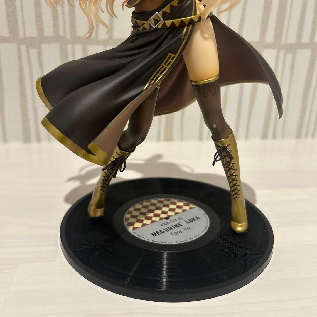 巡音ルカ 1/7スケールフィギュア Tony ver.