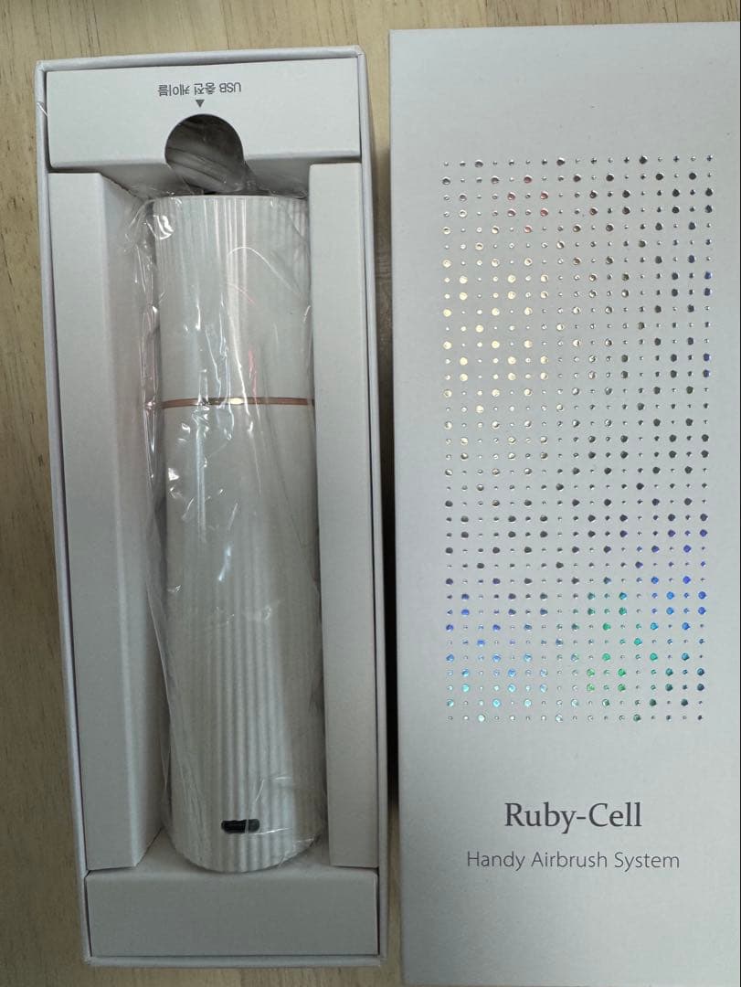 ルビーセル ハンディエアブラシ、美容液10本付き