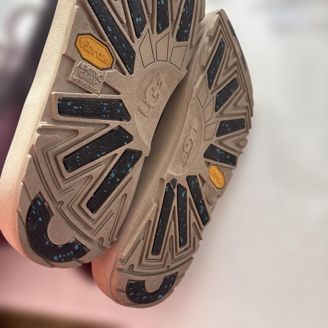 UGG ダークパープル ムートンブーツ