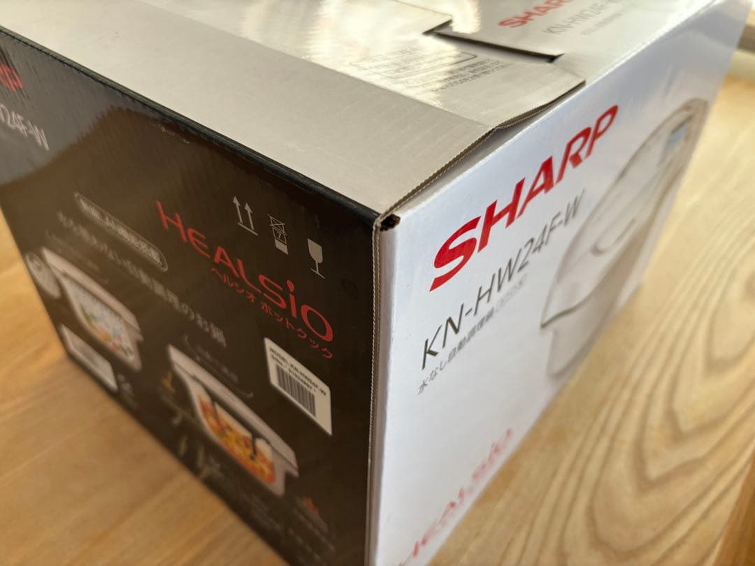 シャープ ヘルシオ ホットクック KN-HW24F−W 2021年製