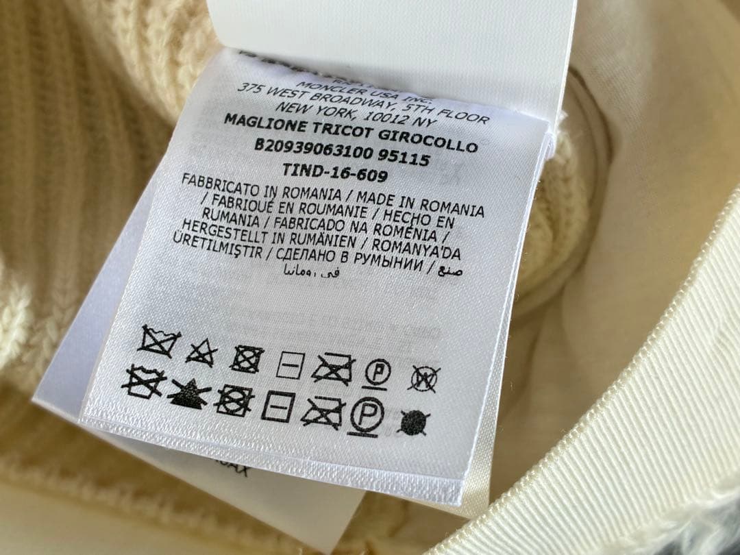 モンクレール　半袖セーター白　mサイズ