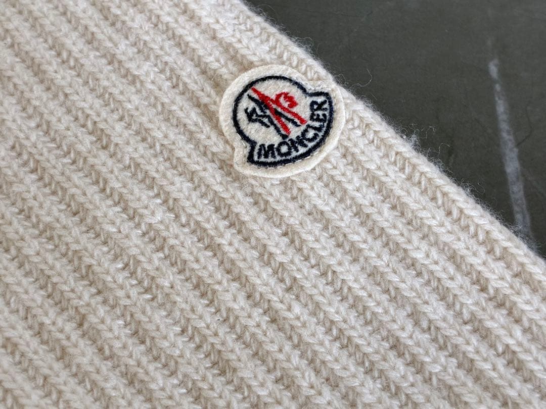 モンクレール　半袖セーター白　mサイズ