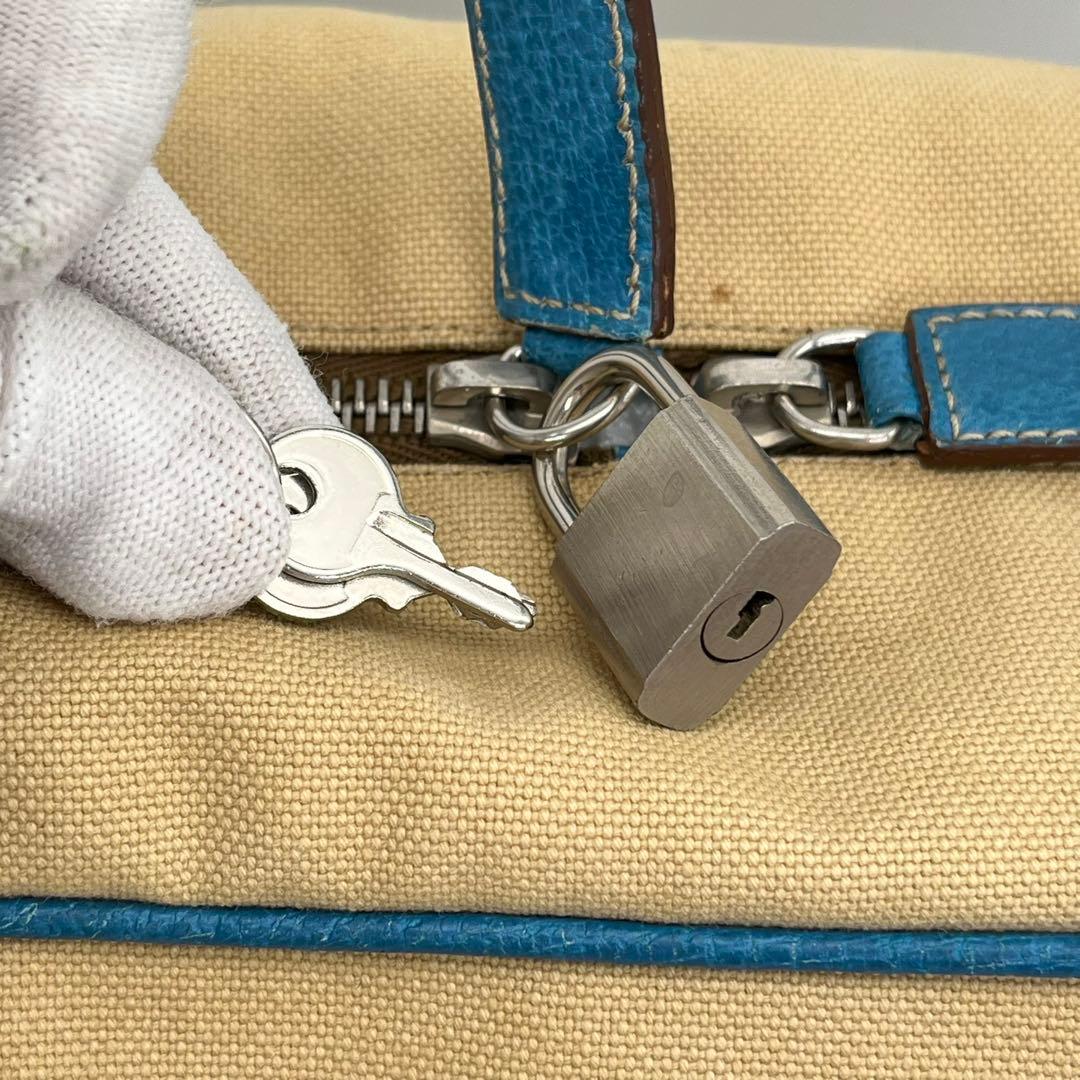 プラダ ボストンバッグ ショルダーバッグ 2way 三角ロゴ チャーム付 大容量