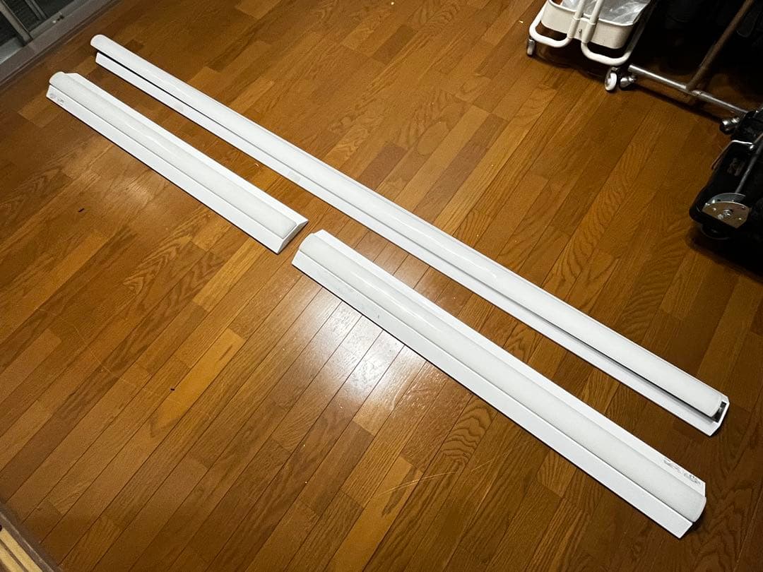 東芝と三菱 ベースライト器具本体とLEDバー 3本セット 送料無料