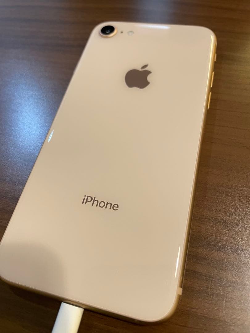 iPhone 8 ホワイト×ゴールド　SIMフリー　64GB