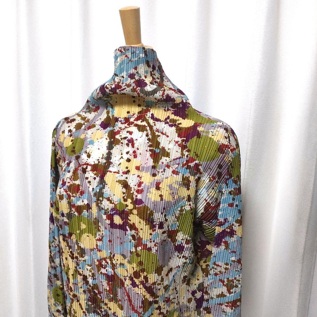 【美品】プリーツプリーズ イッセイミヤケ 総柄 タートル プルオーバー