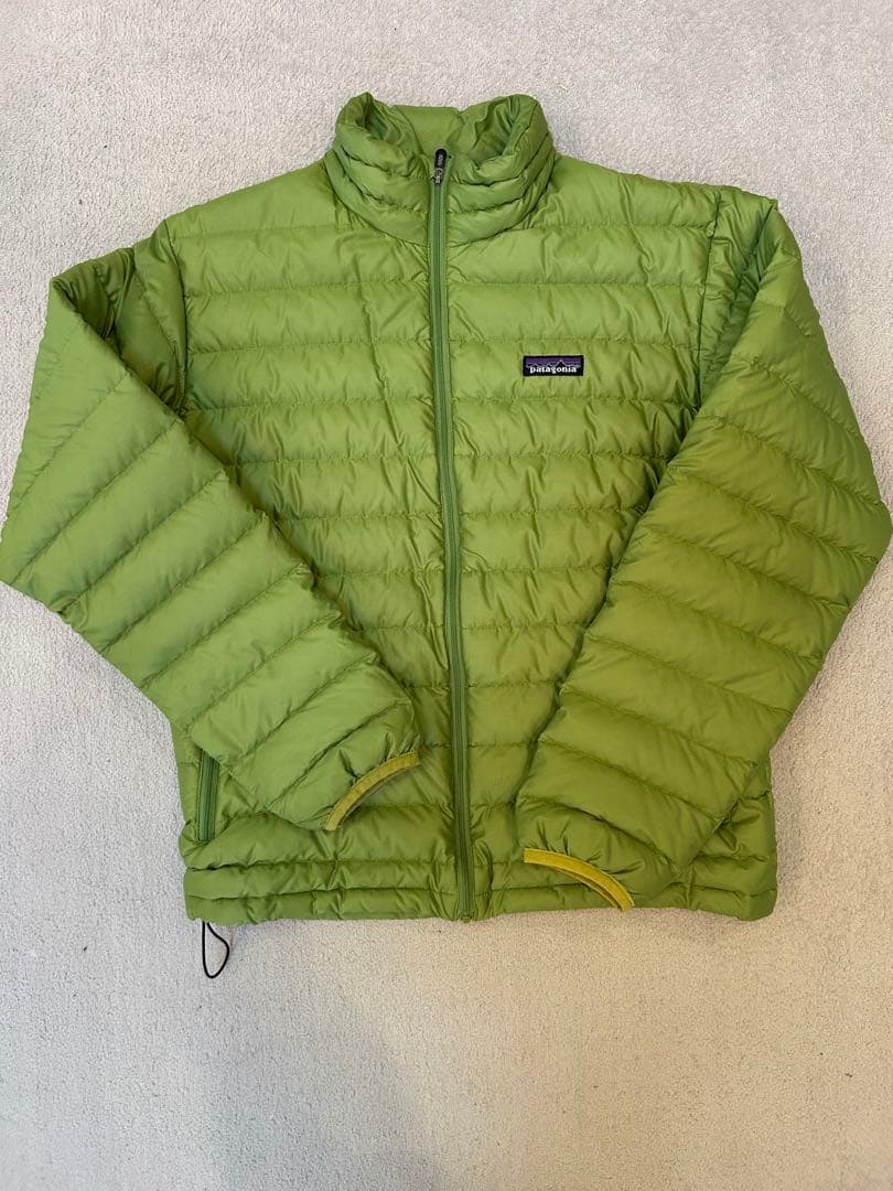 希少 patagonia パタゴニア ダウンセーター グリーン