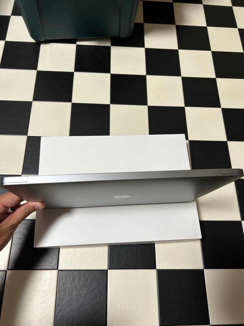 【極美品】【バッテリー97%】MacBook Air 256GB M1 2020