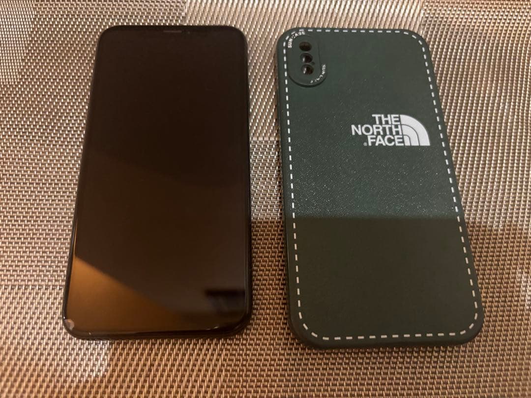 iPhone X スペースグレー + ケース付き256GB