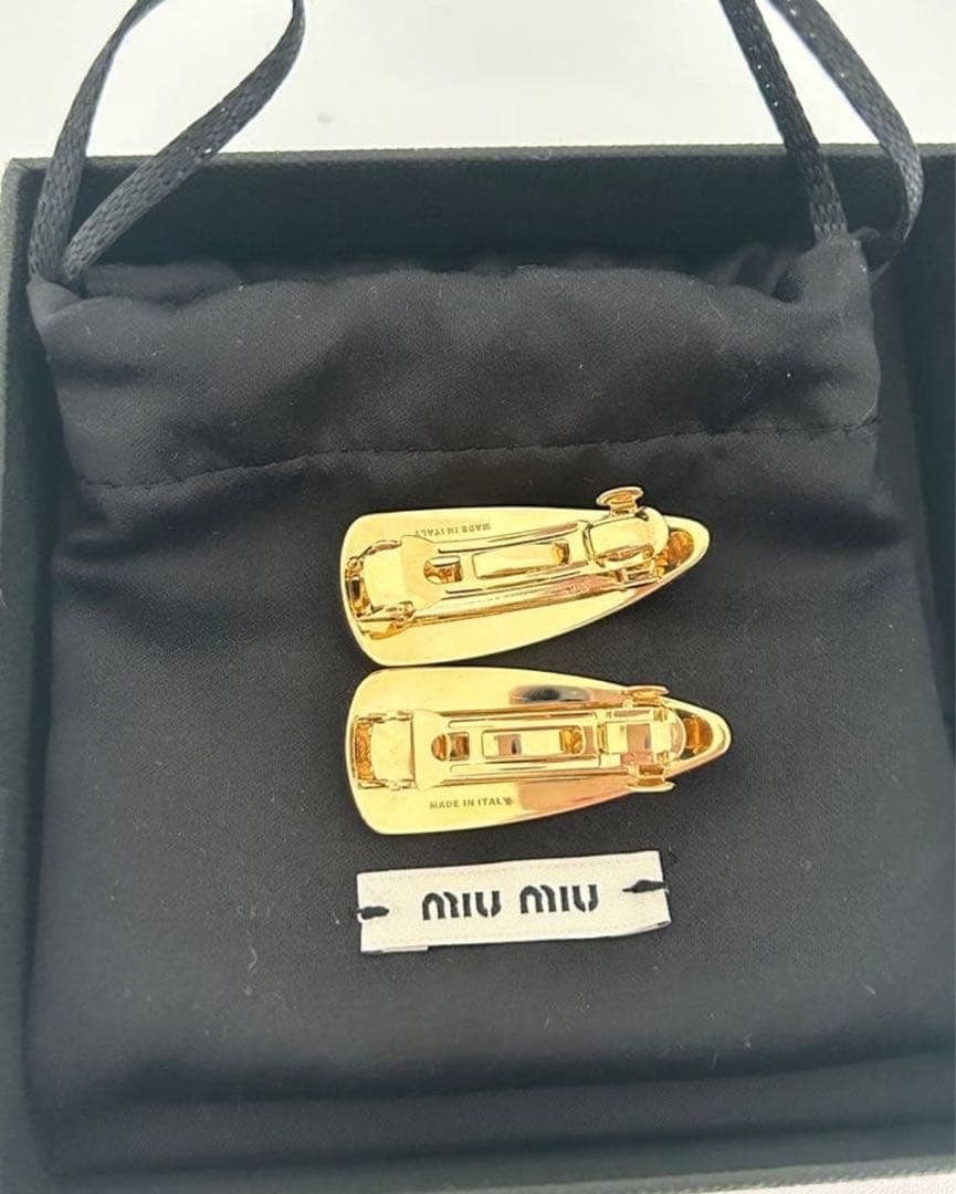 2025SS miumiu エナメルメタル ヘアクリップ 2個セットピンク