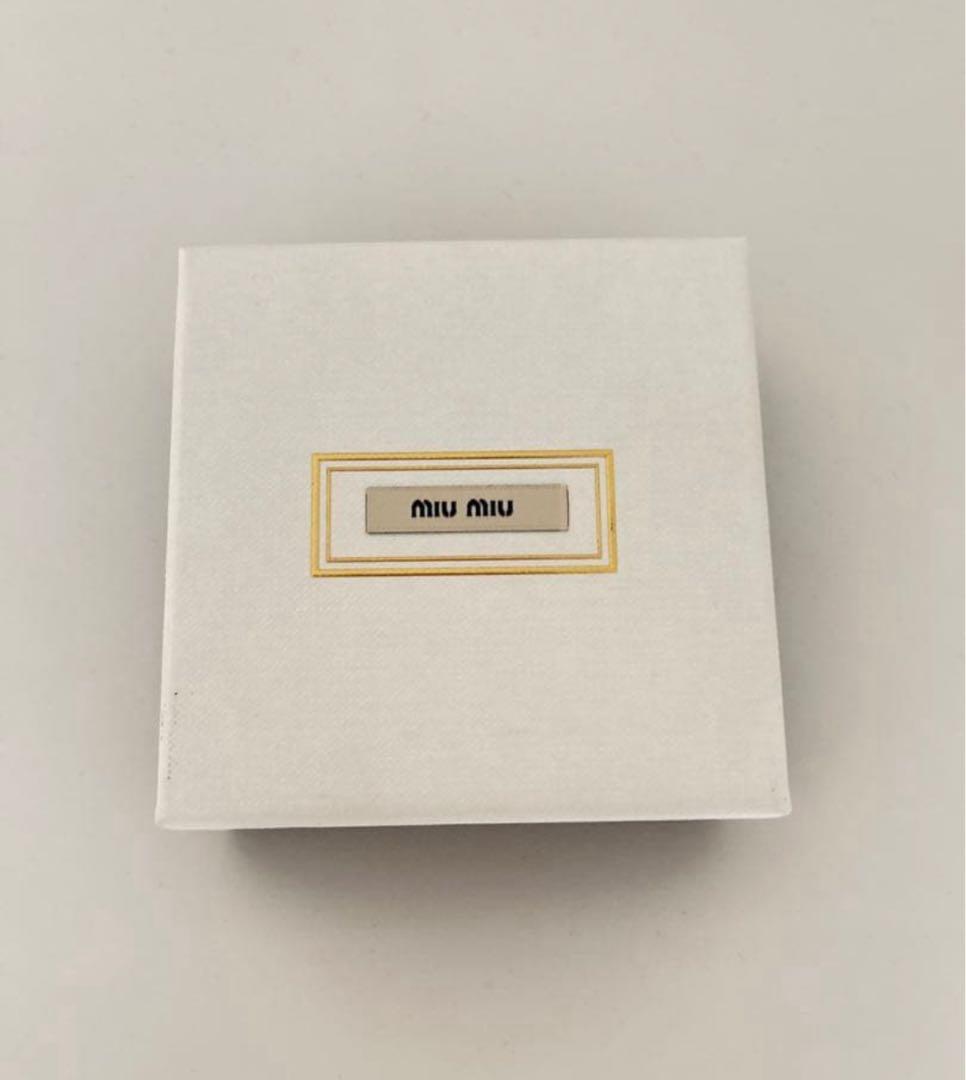 2025SS miumiu エナメルメタル ヘアクリップ 2個セットピンク