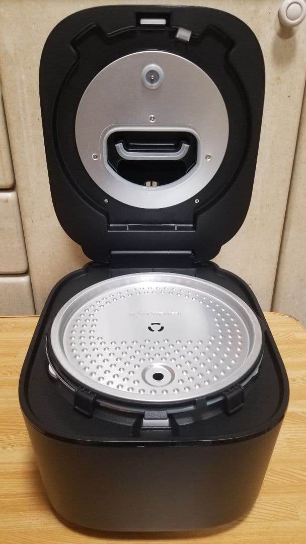 ☆2024年製☆美品☆アイリスオーヤマ IH炊飯器 50銘柄炊き 極厚火釜仕様