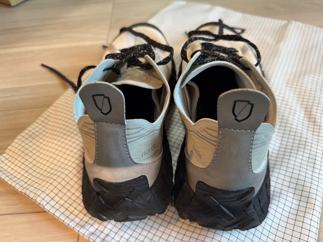 靴 norda 001 M (Cinder) US8.5/26.5cm