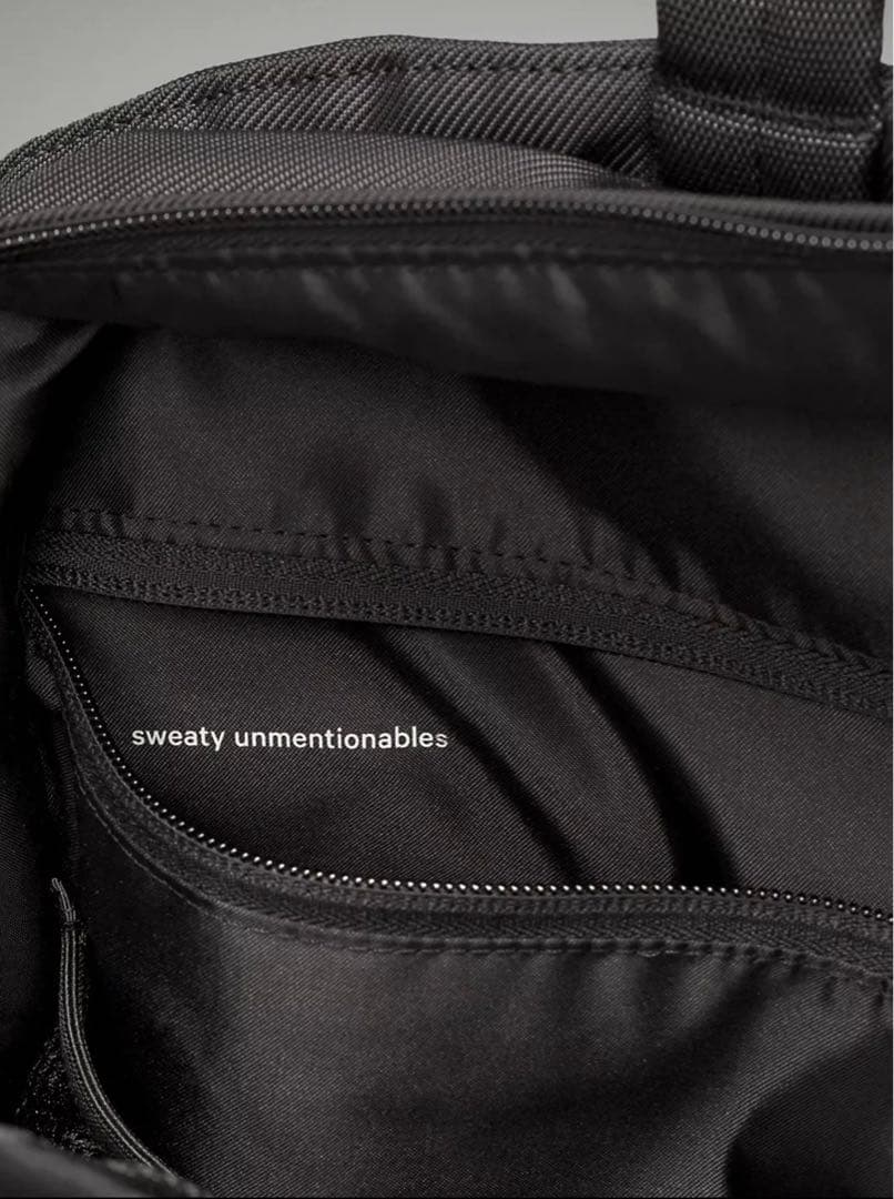 lululemon（ルルレモン)City Essentials バッグ 25L