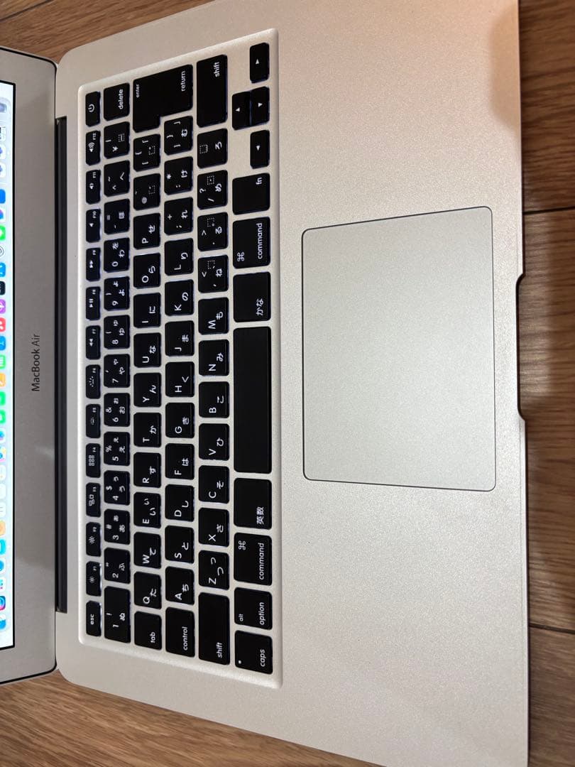Apple MacBook Air 2015(early)シルバー 13インチ