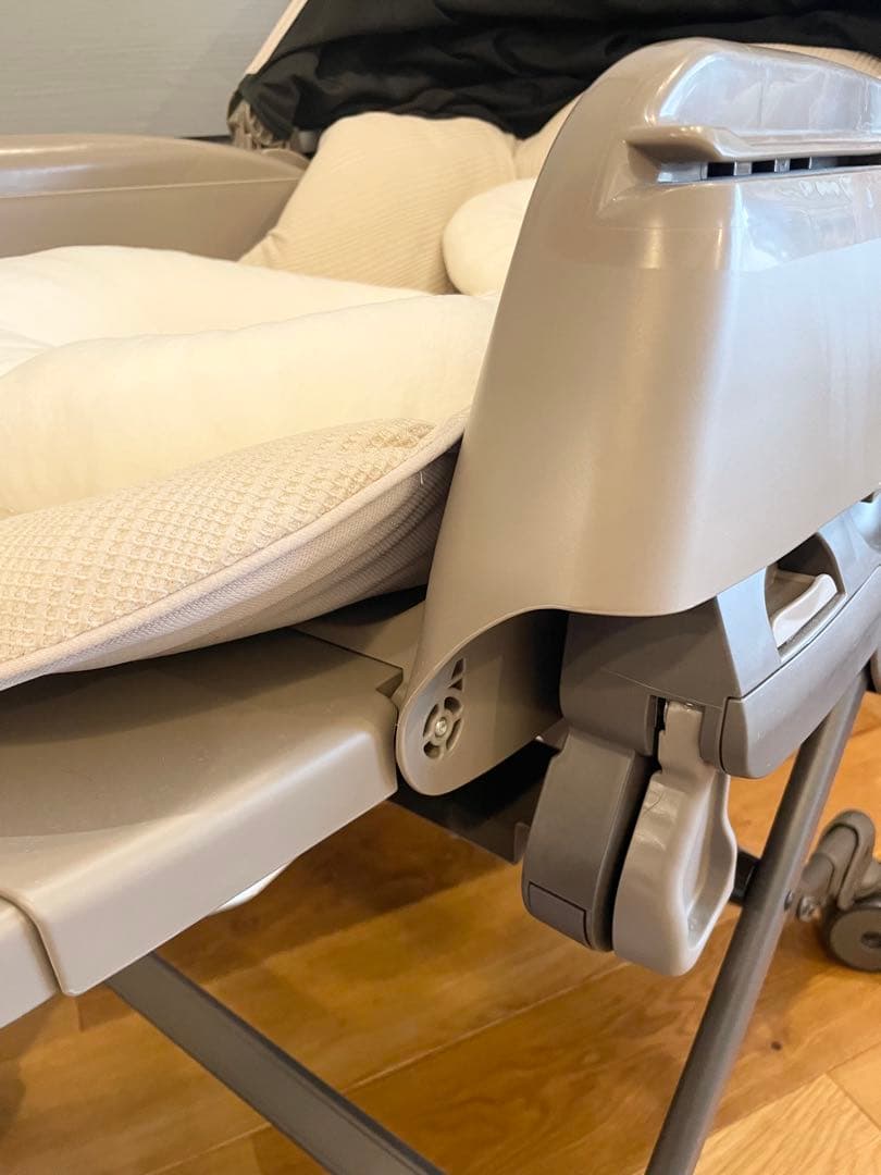 コンビ ネムリラ AUTO SWING BEDi Long