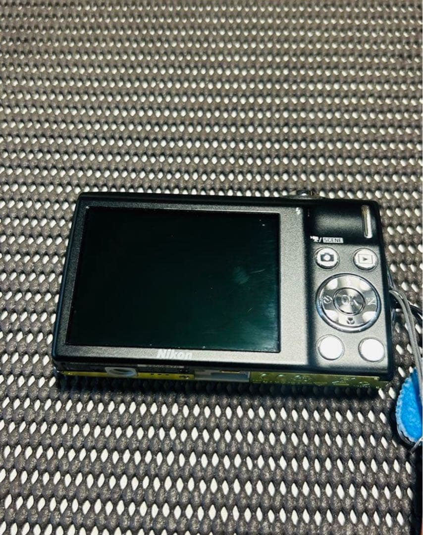 Nikon COOLPIX S3000 12.0メガピクセル グリーン 問題なし