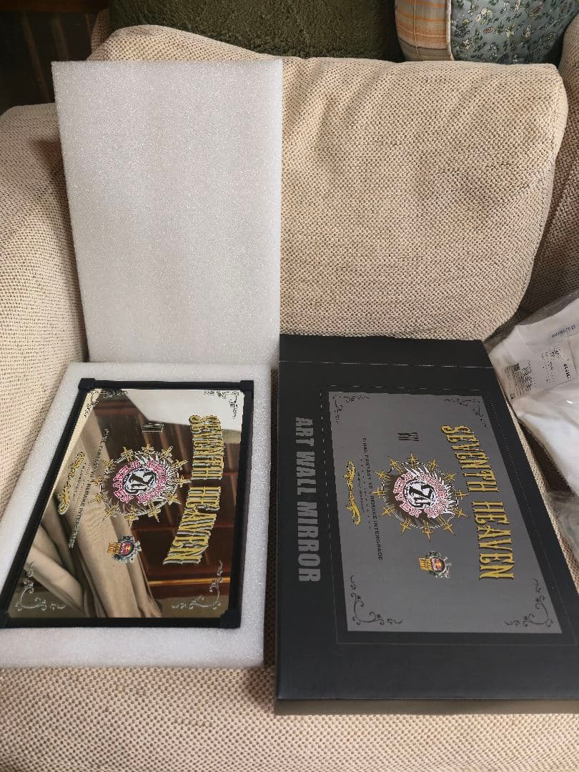 FF7 REMAKE アートミラー レッドブル限定100個