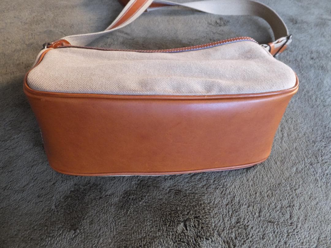 土屋鞄　カメラ散歩バッグ