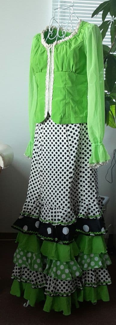 フラメンコ衣装　水玉ツーピース