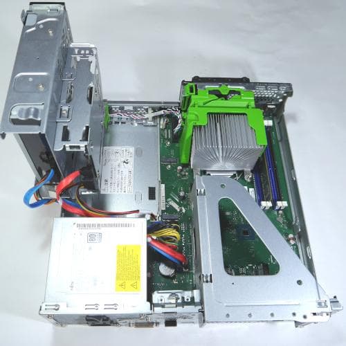 B*O様 富士通 D588/V i3-8100 4GB/500GB Win11