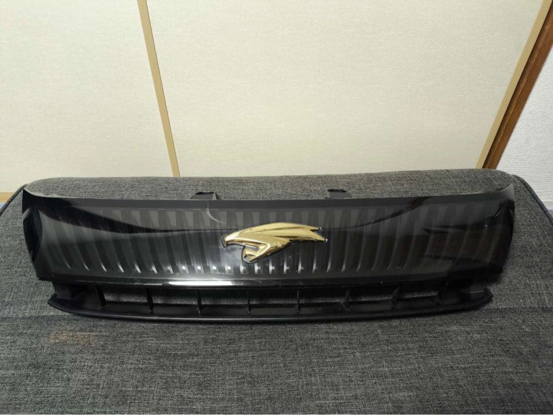 瑞*ん様 60ハリアー　フロントグリル　中古品