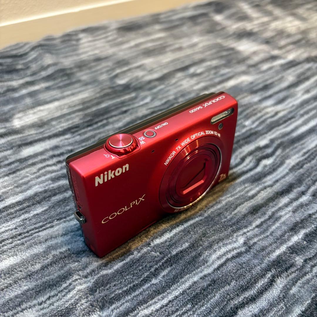 【極美品】Nikon COOLPIX S6100 デジタルカメラ　付属品完備