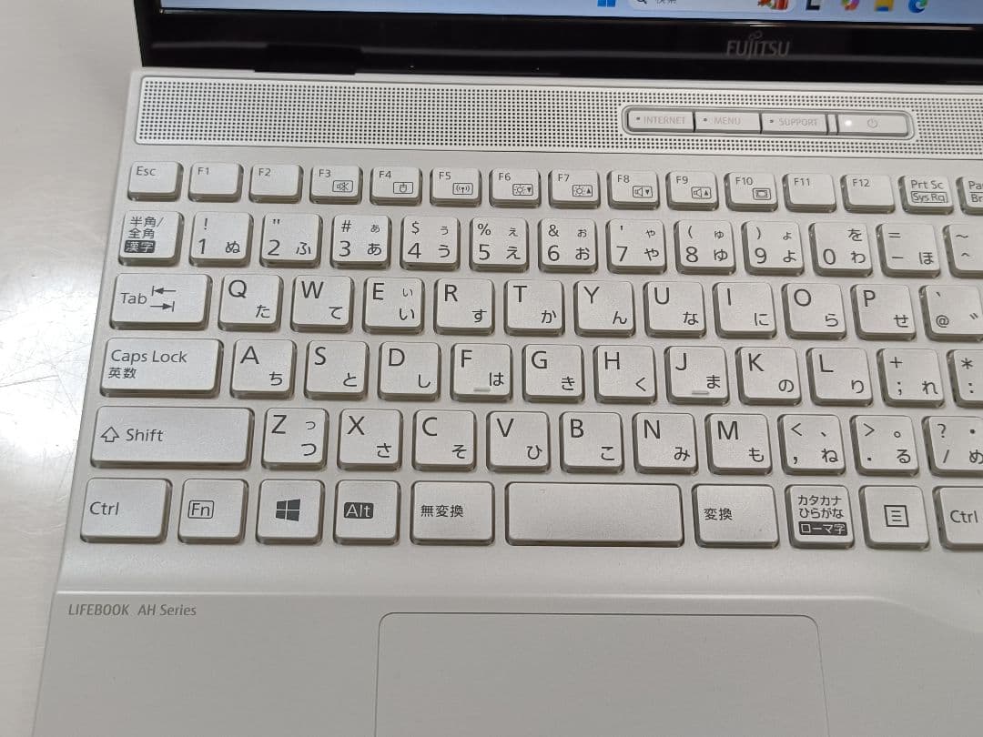 2021年12月製 Windows11 富士通 Ryzen3 5300U SSD