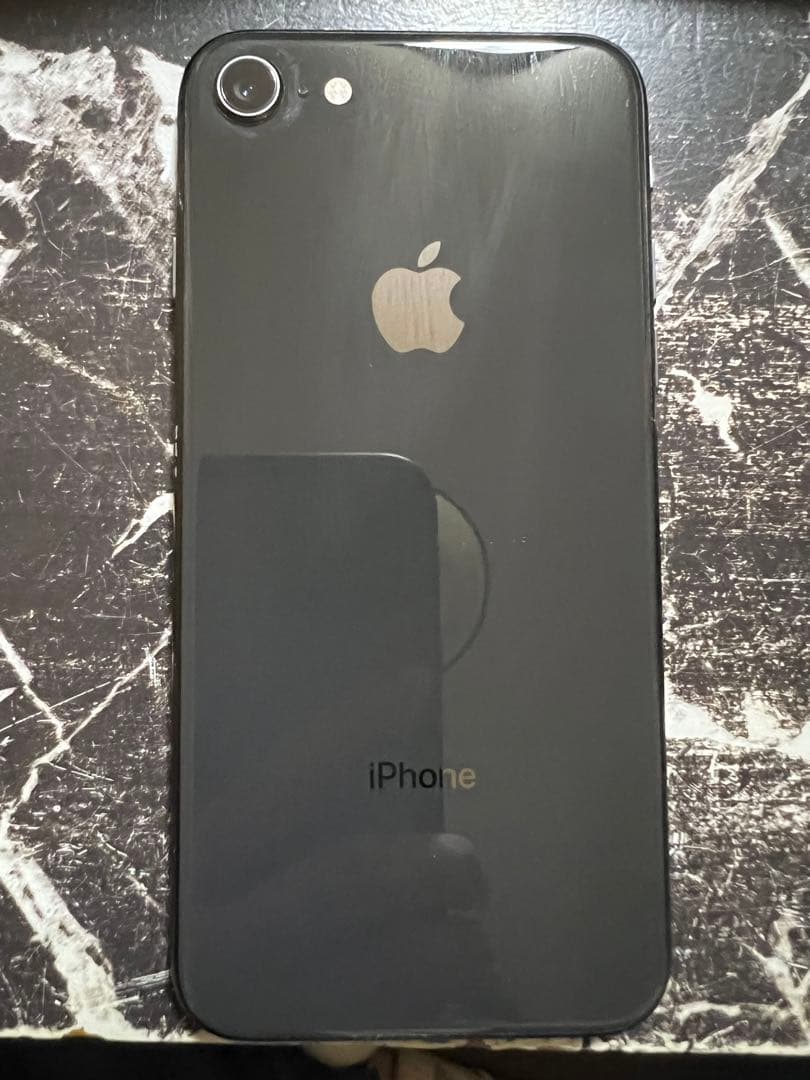 Apple iPhone 8 ブラック 本体のみ