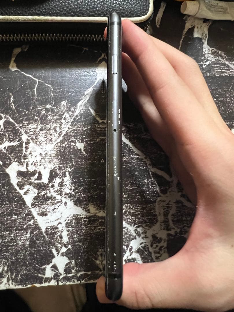 Apple iPhone 8 ブラック 本体のみ