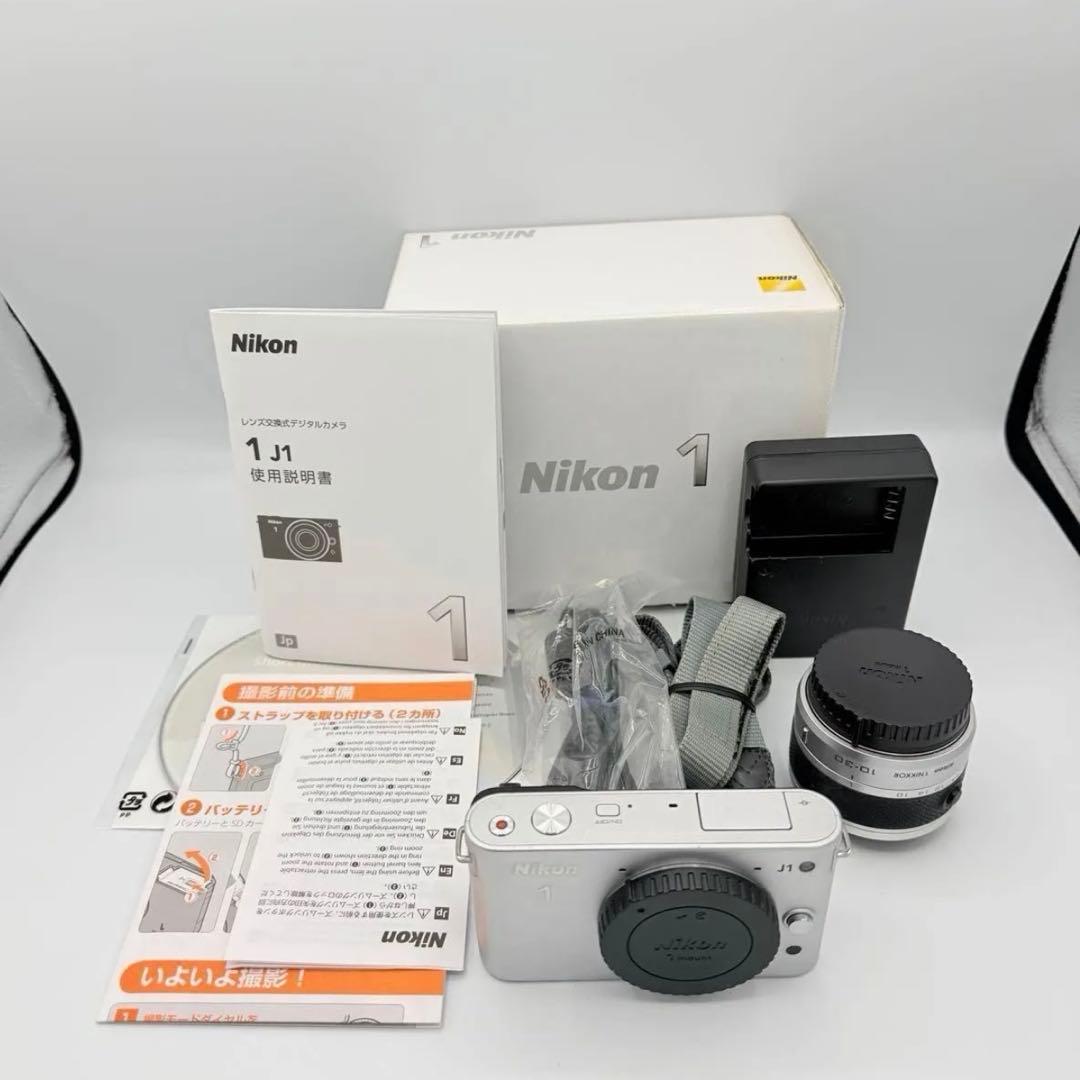 Nikon 1 J1 ニコン　デジタルカメラ　レンズ　シルバー　ボディ　箱あり