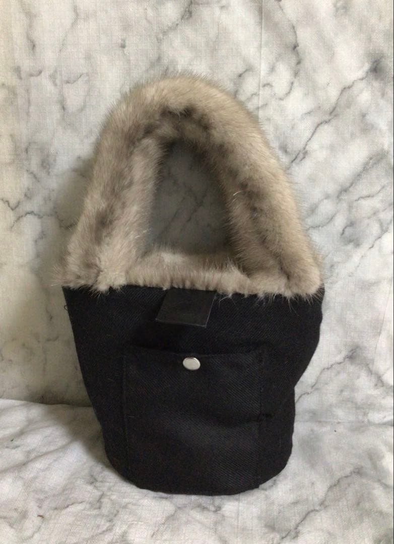 ハンドメイド・リメイクサファイアミンクリボン付きバッグぴこ