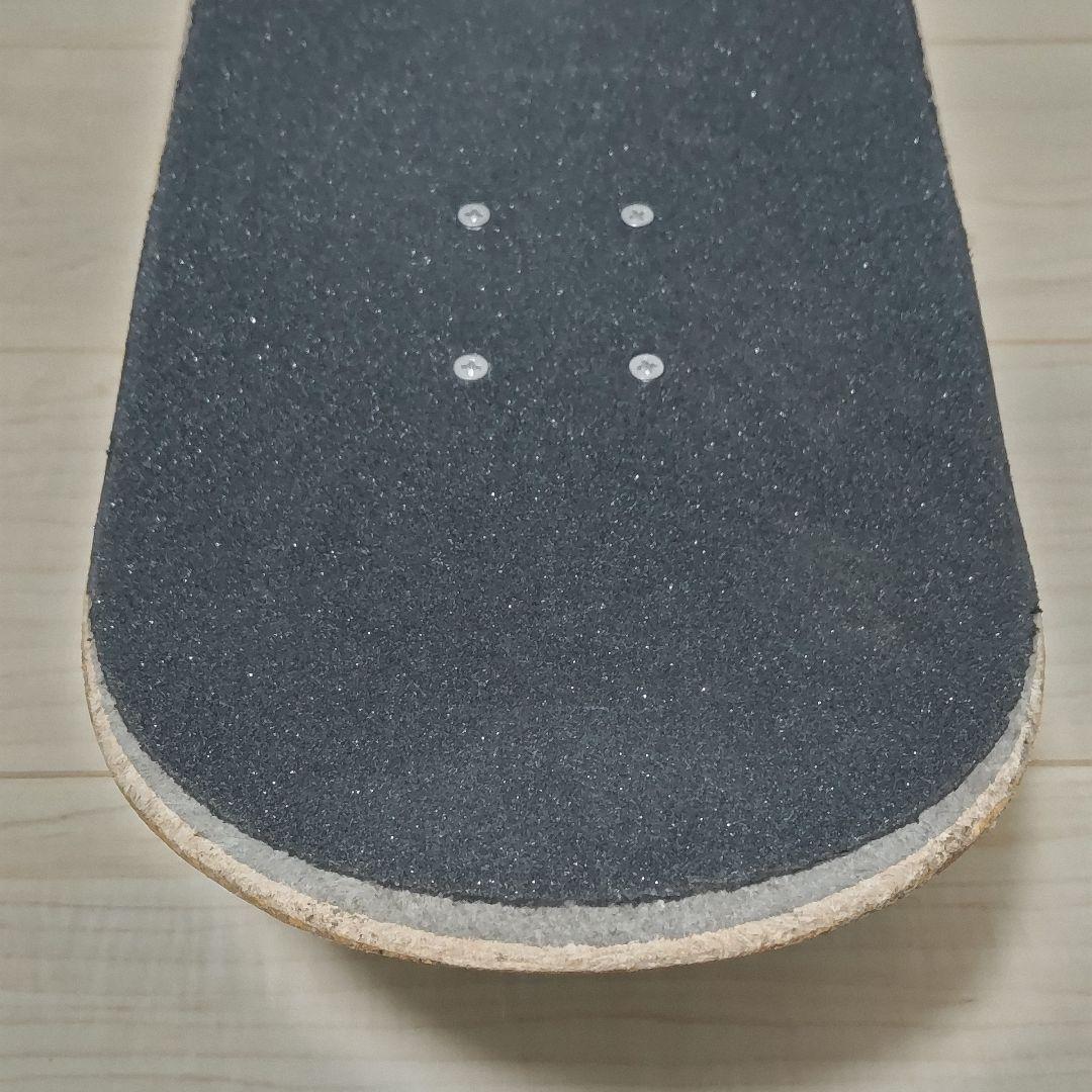 スケートボード　コンプリートデッキ