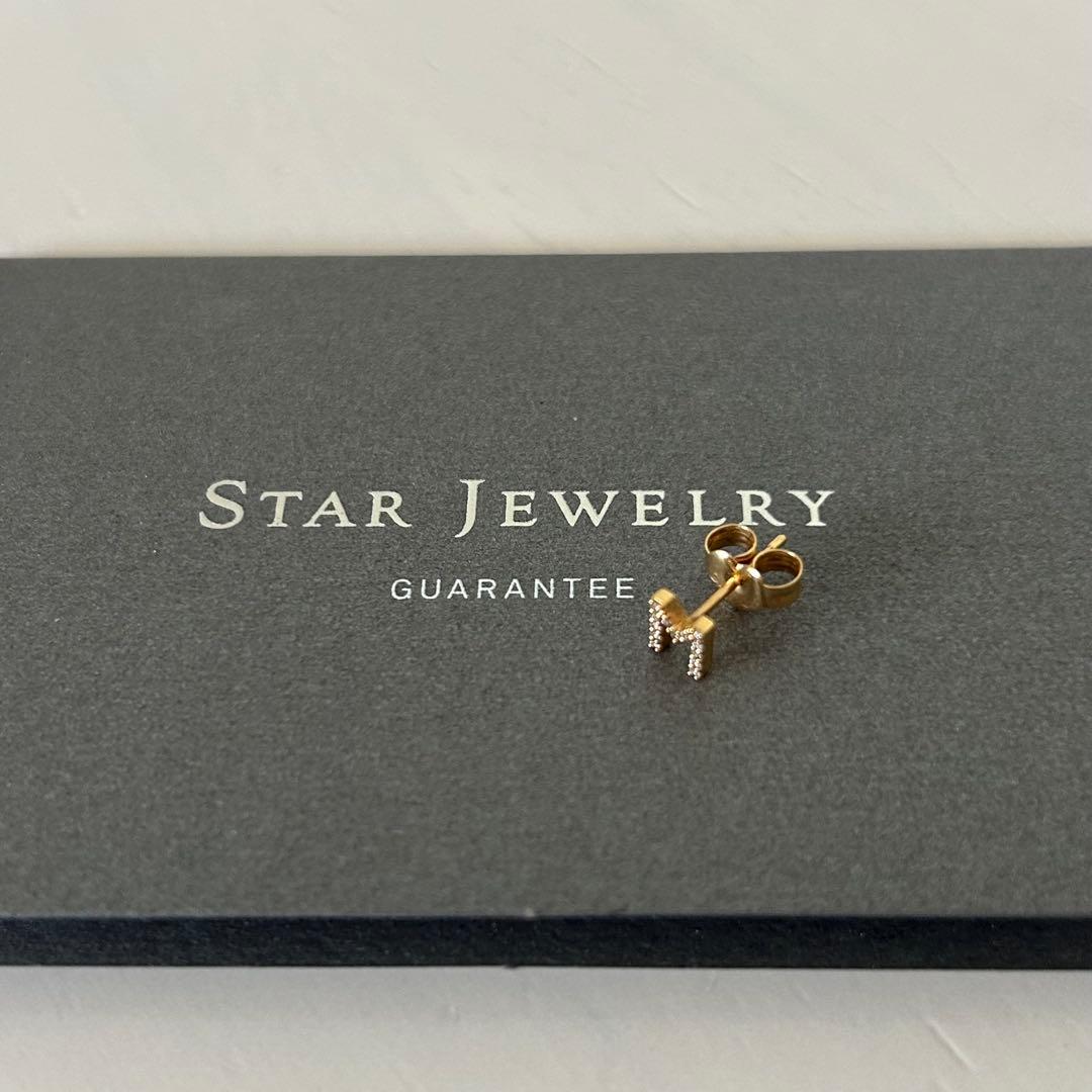 スタージュエリー　イニシャル　ピアス　M