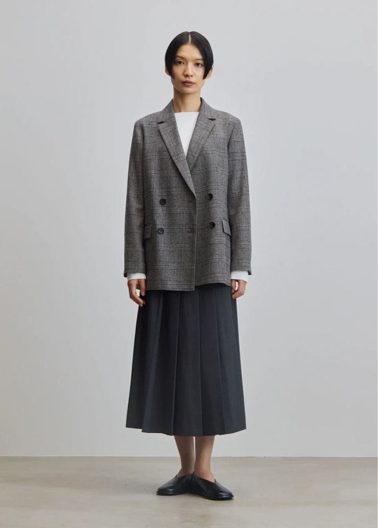 美品✨新作SOEJU ラッププリーツスカート　チャコール　Mサイズ　完売品